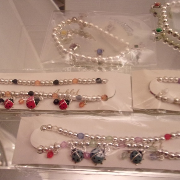 NWTS UNIQUE 3 LADY BUG & STARS ANKLETS & 2 BRACELE - Picture 4 of 6